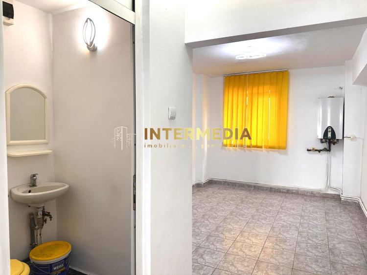 INCHIRIERE Spatiu Comercial CETATE Bulevard 34 mp. Centrala Termopane Contoare