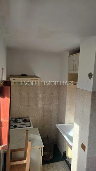 garsoniera decomandata-zona inel II - 6