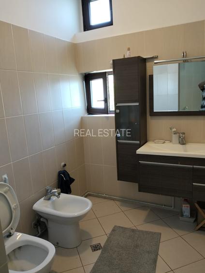 Casă individuală  spațioasă de închiriat 315 mp-4 dormitoare, fitness & biliard - 9