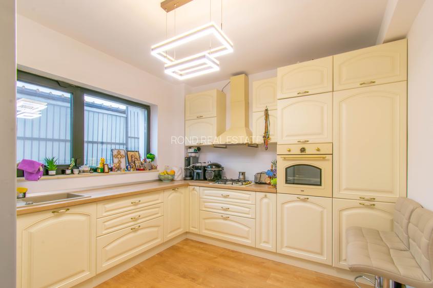 Vilă modernă cu vedere la lac, minicomplex inchis - 19