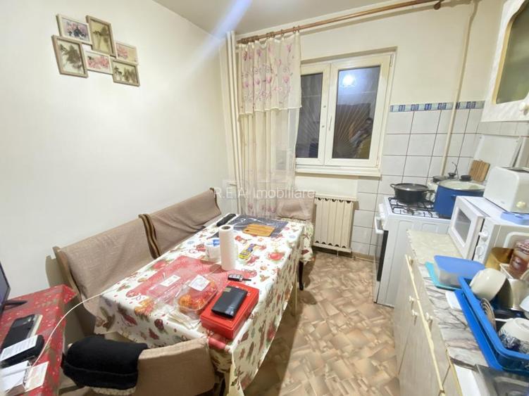 3 camere-decomandat-Mega Image RAHOVA - 8