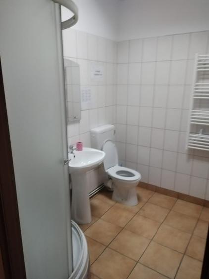 HALA POD INTRARE OTOPENI