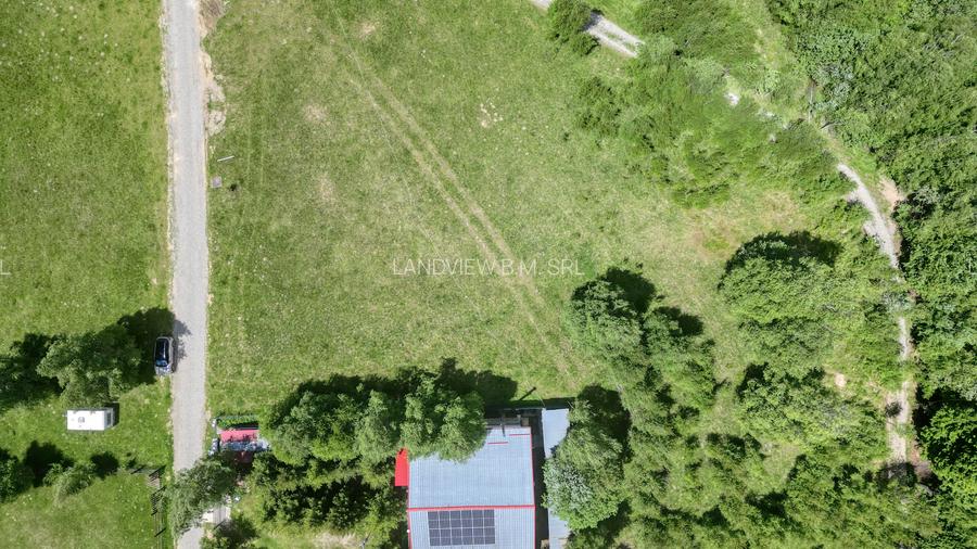 Teren intravilan 1000 mp in satul Pestera, Comuna Moieciu la 12 km de Bran - 9