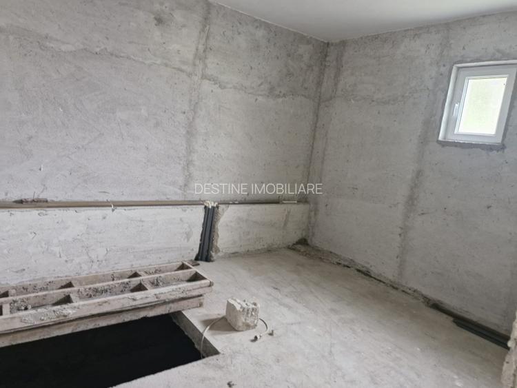 Casa frumoasa - zona linistita - 6