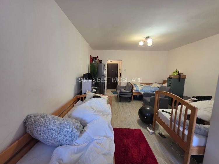 Dristor, chiar la gura de metrou, 10 minute mall Park Lake si parc IOR - 5