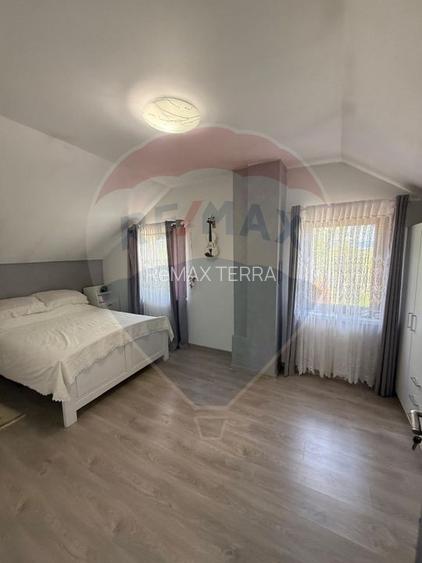 CASA DE VIS DE VANZARE IN COLTIREA cu 2900 mp teren - 17
