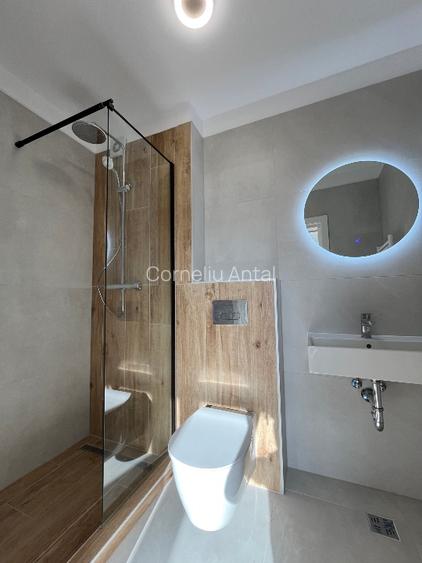 PROPRIETAR – Vand apartament 3 camere decomandat, 80 mp utili + 2 terase - 4