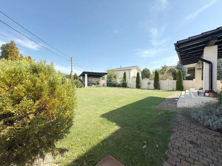 Casa individuala lux cu 5 camere - 395.000 euro - Sag - 31