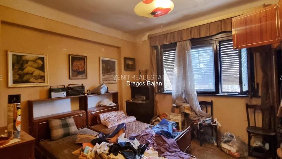 Alba Iulia // Etaj in vila // curte - 4