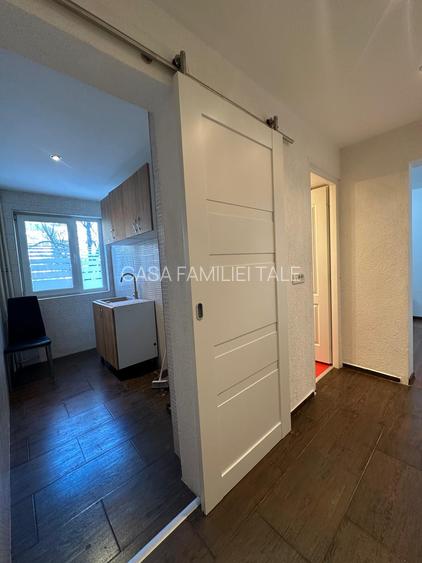 Etajul 1!!!! zona Dacia .. 3 camere .. 94900 euro - 3