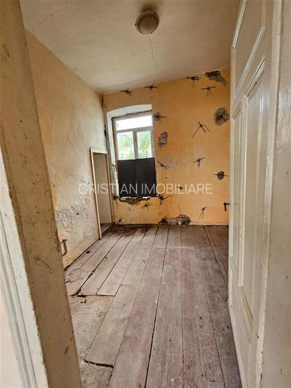 Casa 3 camere caramida zona Maternitatii Teren - 157 mp - 2