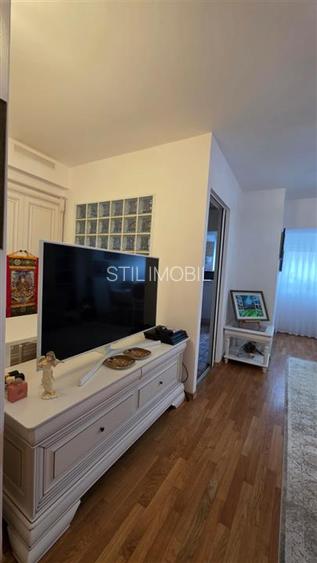 Apartament 3 camere - Centru - 77mp - 2bai - 8