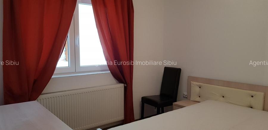 Apartament cu 4 camere semidecomandat zona Parcul Sub Arini - 3