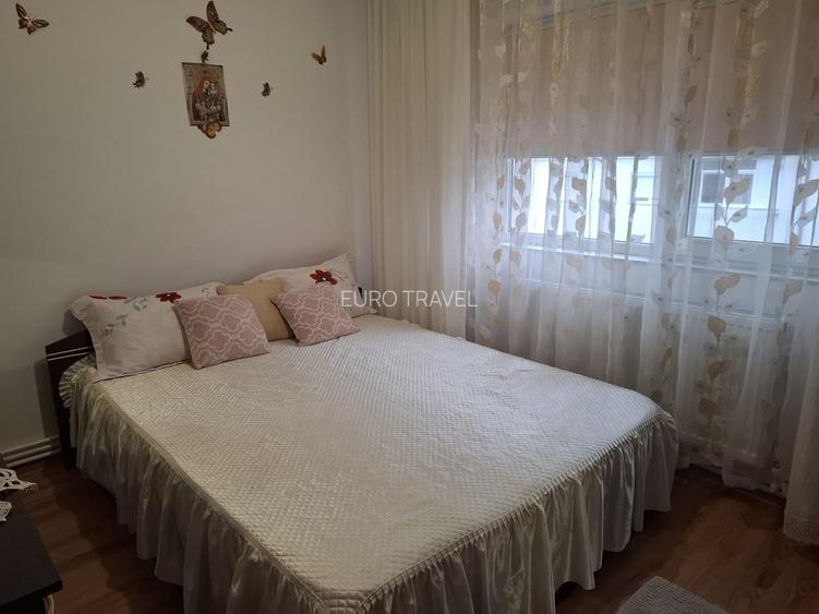 apartament  2 camere semidecomandat, centrala  gaz, mobilat si utilat, 84.500 eu - 11