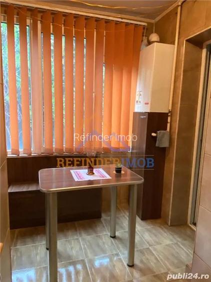 Apartament de 3 camere de vanzare, zona Titan - 6