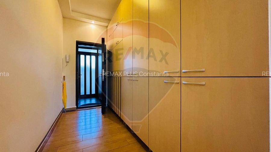 Apartament la parter, in vila, Lazu-de inchiriat- | 60 mp utili - 5