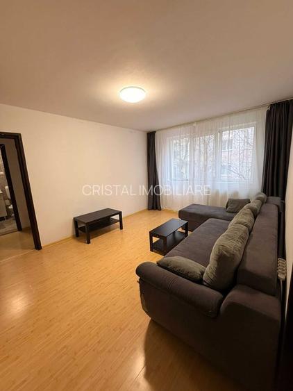 De vanzare Apartament 3 camere Drumul Taberei - 2