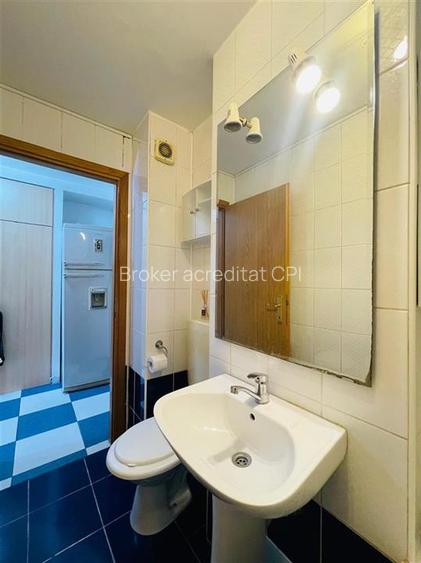 VANZARE GARSONIERA ZONA  MIRCEA VODA NERVA TRAIAN SECTOR 3 - 14