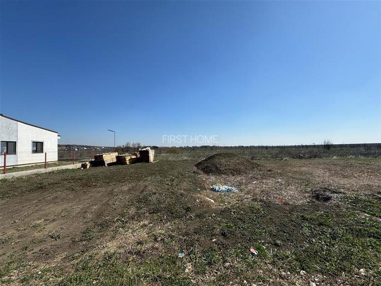 Loturi de vanzare la Crang ! Toate utilitatile in apropiere - 8