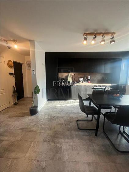 GIROC - 3 CAM - LOC PARCARE - INCALZIRE PARDOASEALA - UTILAT/MOBILAT MODERN - 2