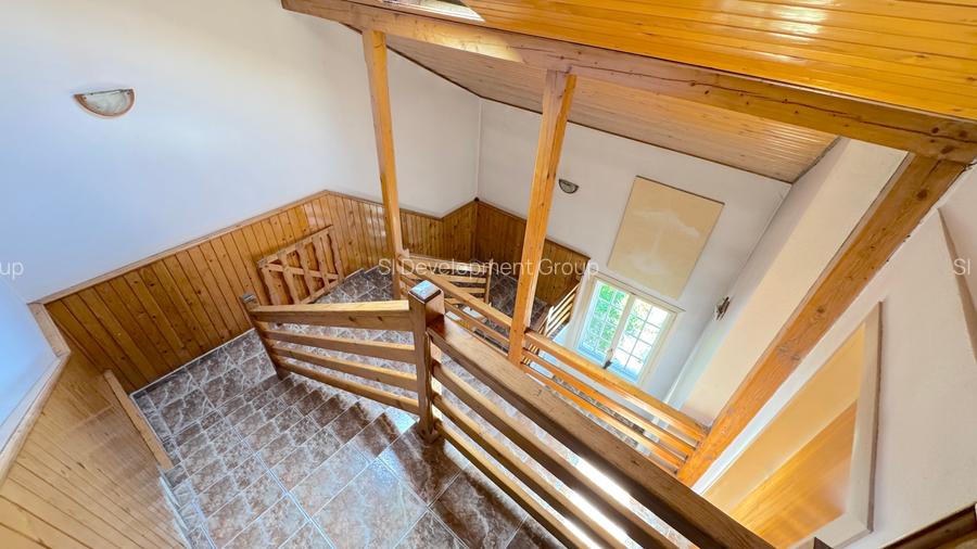 Casa Individuala - 10 Camere - Teren 990 MP - 288 MP utili - Gradina & Anexe - 20