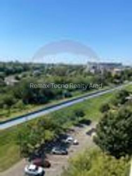 Apartament  4 camere de inchiriat MALUL MURESULUI - 3