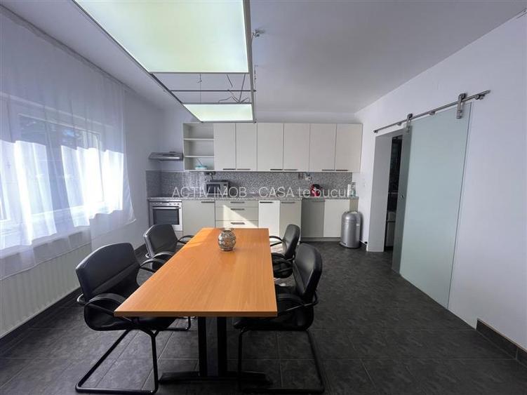 Lugoj,  Vila de Vis Cu Piscina, 440 Mp. Construiti, 820 Mp. Teren - 28