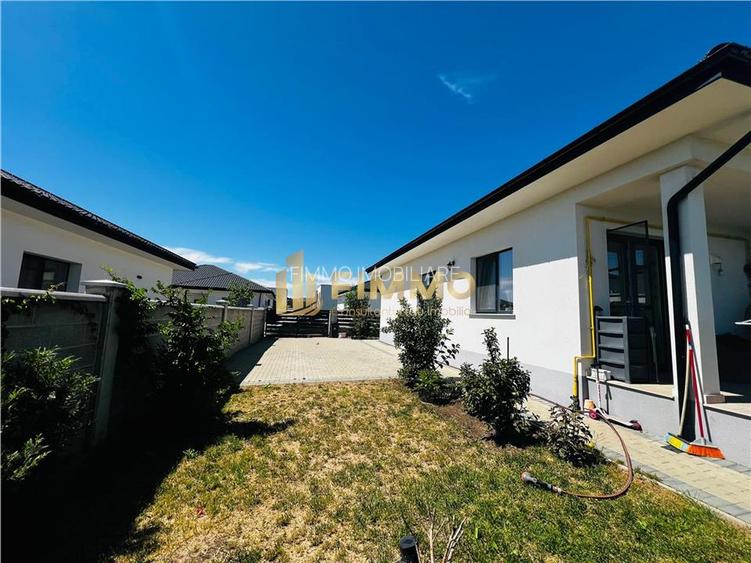 Casa Individuala - Ipotesti | 500 mp | Mobilata, utilata | ID:1298 - 16