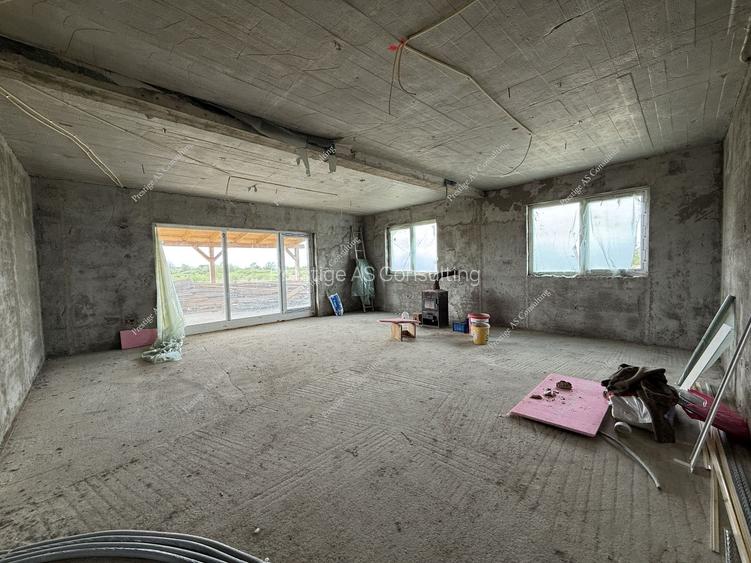 Casa la rosu dispusa pe Parter | 740 Teren | Sag - 7