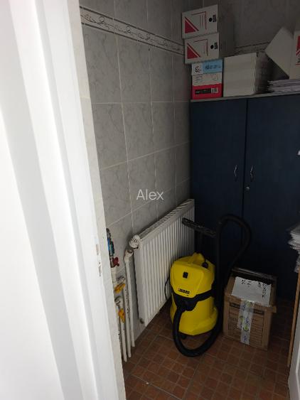 Casa locuibila imediat, centrala gaz, teren si curte proprie – zona buna - birou - 5