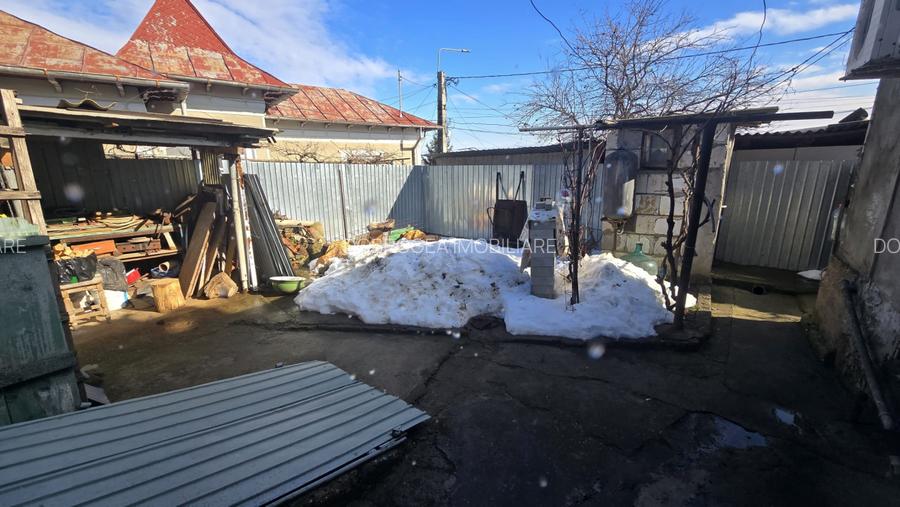 ZONA ALEXANDRU CEL BUN  -  CASA 4 CAMERE ,TEREN 216 MP - 12