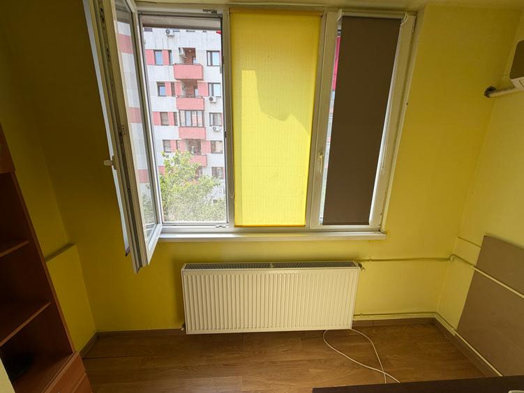 Apartament cu o cameră decomandat Buziașului