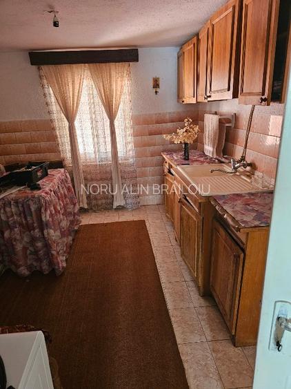 P+E spațiu comercial la parter și apartament modern la etaj  - 2