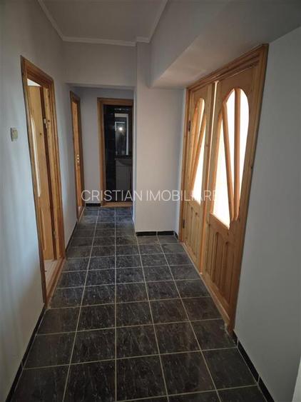 LIBER! 4 camere transformat in 3 camere, bloc cu lift, decomandat, Bariera - 4