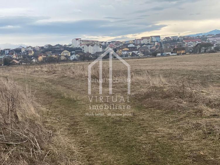 Teren INTRAVILAN- 2000mp- 2 fronturi- deschiedere 176mp- Oportunitate - 2