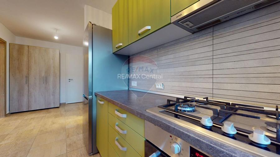 Studio modern Tractorul - 8