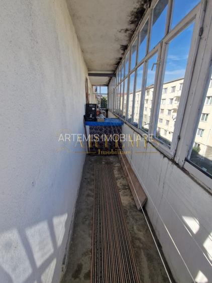 Apartament de 3 camere, decomandat, 66 mp., zona Sens - 10