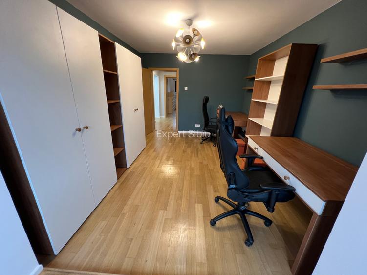 Apartament 3 camere dec, recent renovat – zona Centrală, str. C-tin Noica - 7