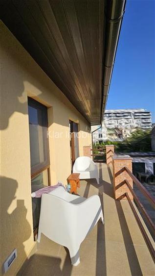 Casa renovata 200mp pe 2 niveluri,parcare, curte cu foisor,Centru, str.Nicolae B - 8