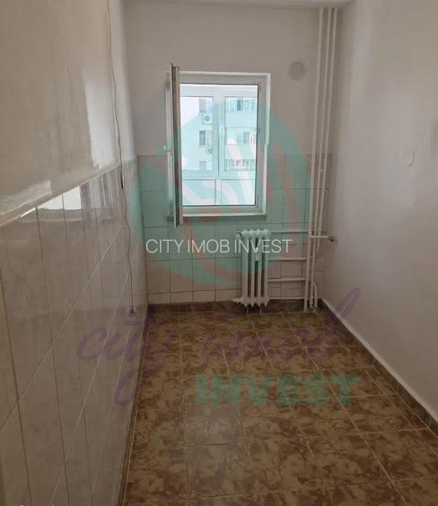 Garsoniera la 6 minute distanta de metrou - 4