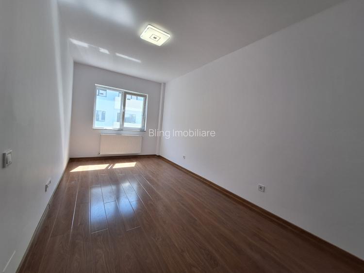 Apartament cu 3 camere, 55 mp, balcon, zona Terra - 3