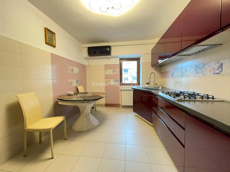Apartament 3 camere decomandat-80 mp-Podu Ros-bloc 1994 - 2