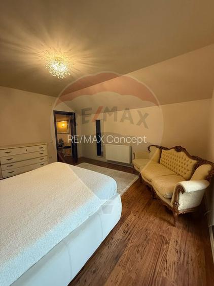 Casă / Vilă de închiriat în Gruia - 16