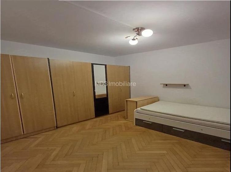 2 camere la parter cu balcon linga Piata Doina - 5