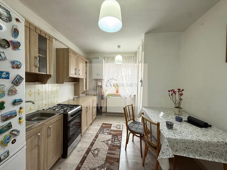 3 camere decomandate / 2 bai/ Zona Profi Zorilor - 3
