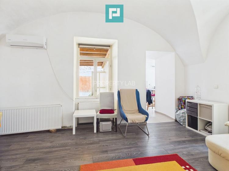 Casă cu 6 camere în zona Central - 4