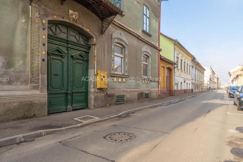 Apartament central la casă, spațios, ideal pentru familie numeroasă. - 2