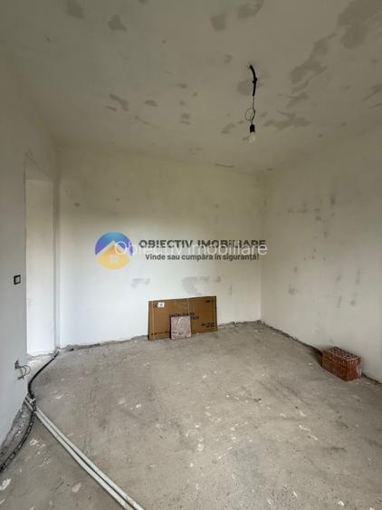 Casa+ teren de vanzare REDIU  - 11