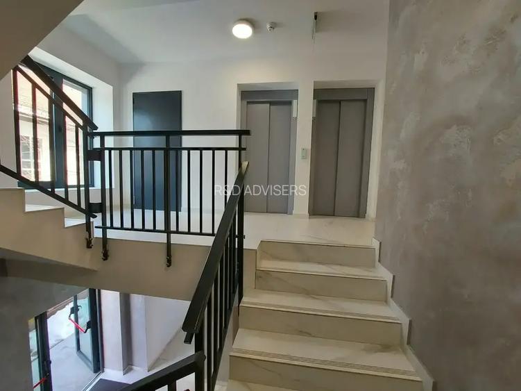 Apartament 3 camere/13 Septembrie-Panduri/parcare inclusa/ Comision 0 - 9