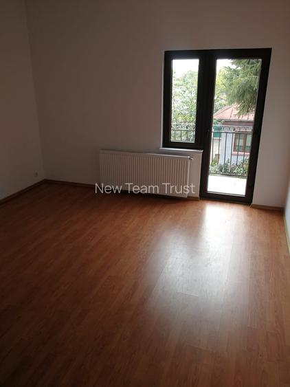 Otopeni Vanzare Vila  Duplex (4 camere )240 000eur - 5